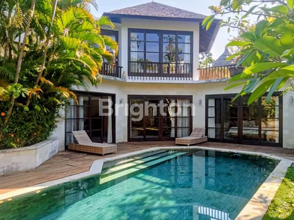 image FOR RENT - 2 BEDROOM VILLA IN SEMINYAK (1)