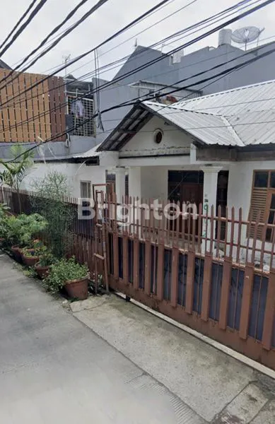 image RUMAH TUA DI JELAMBAR JAKARTA BARAT (2)