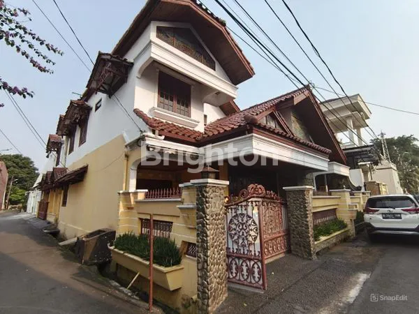 image RUMAH HOOK 2 LT DALAM KOMPLEK CANTIK MODERN DUREN SAWIT JAKARTA TIMUR STRATEGIS BEBAS BANJIR (1)