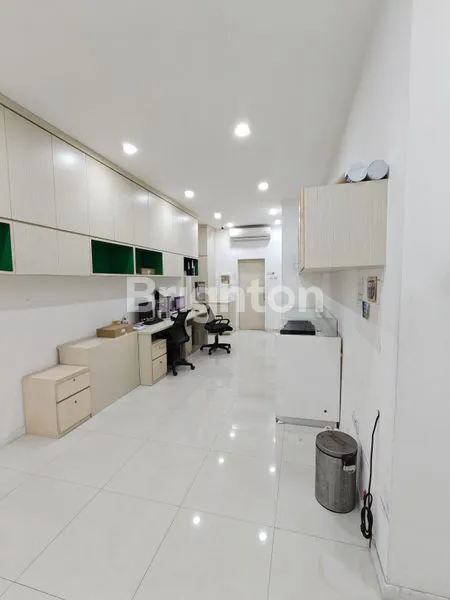 image RUKO 4 LT DI KOMPLEKS RUKO ROXY MAS, GROGOL, JAKARTA PUSAT (7)