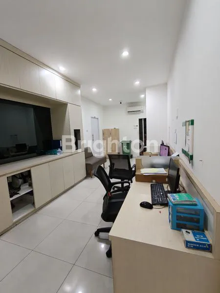 image RUKO 4 LT DI KOMPLEKS RUKO ROXY MAS, GROGOL, JAKARTA PUSAT (3)