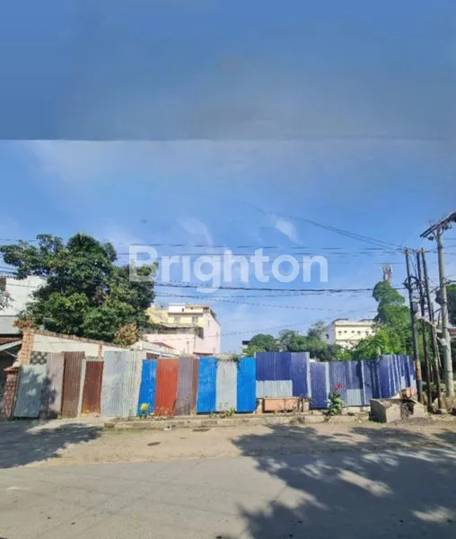 image TANAH HOOK BAMBU RUNCING MEDAN PERJUANGAN (1)