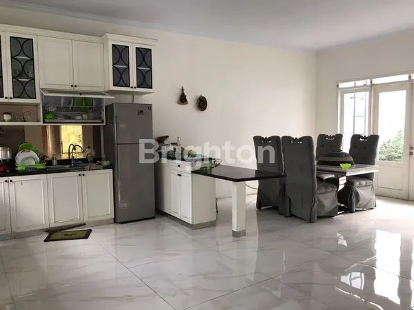 image TURUN HARGA! RUMAH MEWAH 3 LANTAI FURNISHED DI DAGO (3)