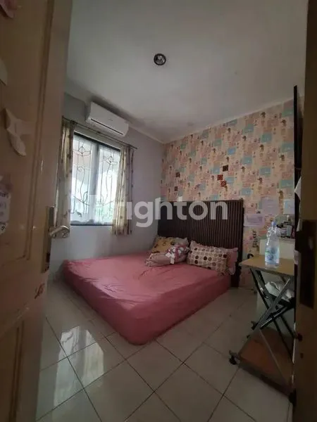 image RUMAH DI KOTA WISATA NYAMAN DAN TENANG DG 2 BALCONY (5)