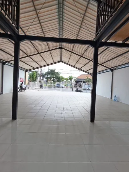 image DISEWAKN GUDANG DENGAN MODEL MEZZANINE UNTUK KANTORNYA STRATEGIS MAHENDRADATA (3)