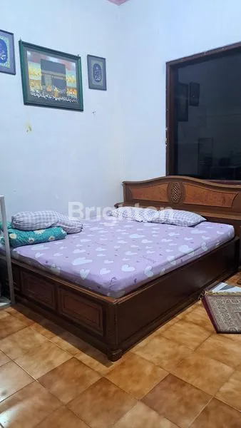 image RUMAH & USAHA KULINER AKTIF RAMAI DI SAWOJAJAR (5)