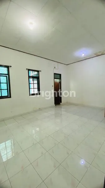 image RUMAH STRATEGIS 3 BR DI DENPASAR SELATAN (2)