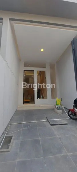 image RUMAH BARU 2,5 LANTAI DURI KEPA • MODERN MILLENNIAL LOOK • SIAP HUNI \U2728 (1)