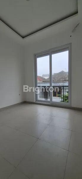 image RUMAH BARU 2,5 LANTAI DURI KEPA • MODERN MILLENNIAL LOOK • SIAP HUNI \U2728 (6)