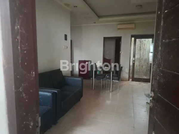 image RUMAH SATU LANTAI INI BERADA DI LOKASI YANG SANGAT STRATEGIS, IDEAL UNTUK HUNIAN MAUPUN INVESTASI (6)