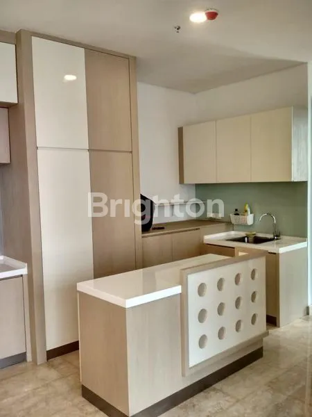 image APARTMENT SUDIRMAN SUITES 3 BR FULL FURNISHED (2)