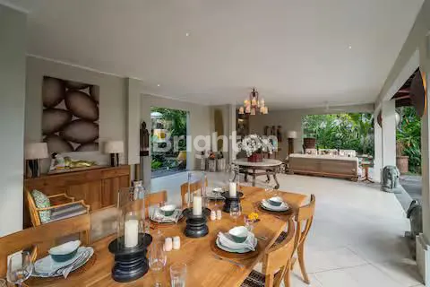 image VILA MEWAH 4 KT DI PANTAI CEMAGI (6)