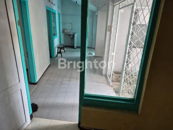 image JUAL SEWA|| RUMAH AUTHENTIC ERA 40AN DI TENGAH KOTA (2)