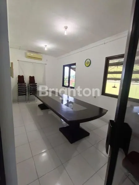 image GUDANG DAN KANTOR STRATEGIS DI SOEKARNO HATTA - MAGELANG  (8)