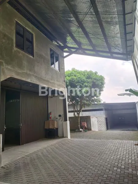 image GUDANG DAN KANTOR STRATEGIS DI SOEKARNO HATTA - MAGELANG  (2)