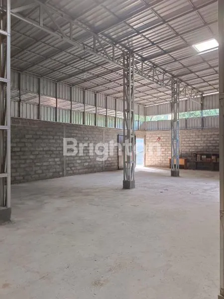 image GUDANG DAN KANTOR STRATEGIS DI SOEKARNO HATTA - MAGELANG  (3)