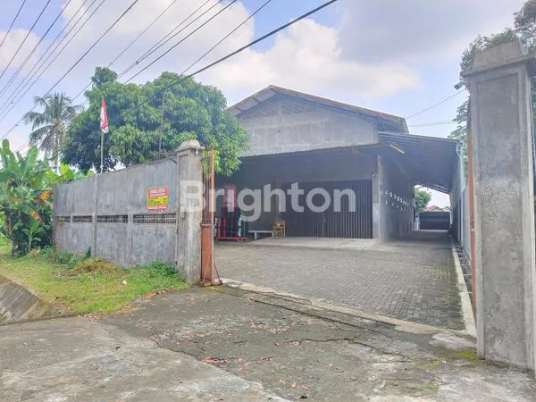 GUDANG DAN KANTOR STRATEGIS DI SOEKARNO HATTA - MAGELANG