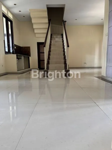 image RUMAH NYAMAN 4 KT, HADAP SELATAN & LEGAL LENGKAP (2)