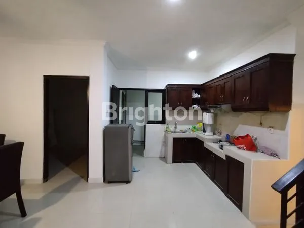 image RUMAH 4+1 KT RENON, FULL AC & SEMI FURNISH (3)