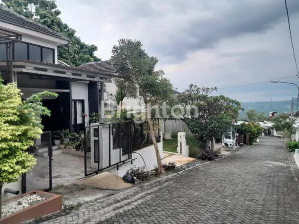 RUMAH SIAP HUNI DI BUKIT VIOLAN JAYA, METESEH SEMARANG