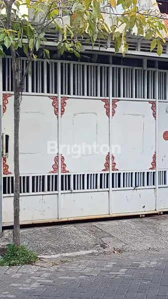 image RUMAH 2 LANTAI SURABAYA TIMUR LOKASI STRATEGIS DEKAT MERR KENJERAN PAKUWON CITY ITS GALAXY MALL KAZA MALL KAPASAN PASAR ATOM ITC (4)