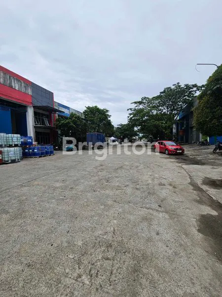 image GUDANG STRATEGIS SIAP PAKAI DEKAT TOL DAN PELABUHAN BALIKPAPAN\\N (2)
