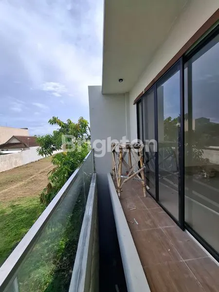 image RUMAH 2 LANTAI SOLOBARU,DESIGN MODERN. BAHAN BANGUNAN KUALITAS TOP (6)