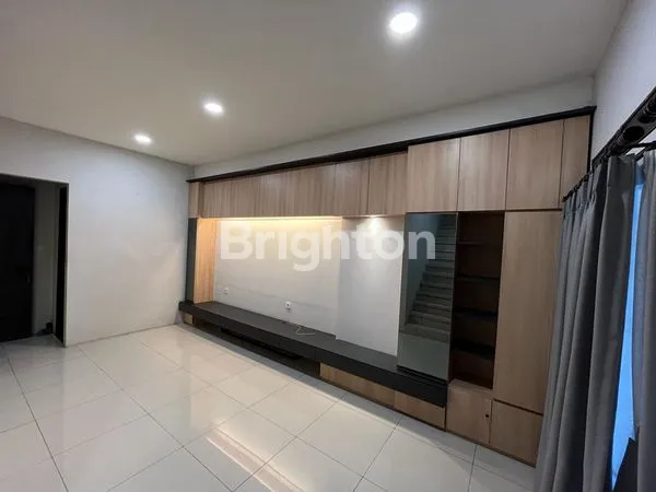 image RUMAH SIAP HUNI DI JUAL, PERUM VILLA MUTIARA, TANGERANG SELATAN (3)