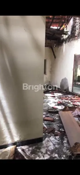 image RUMAH HITUNG TANAH BUTUH RENOVASI DI MEDOKAN SURABAYA (4)