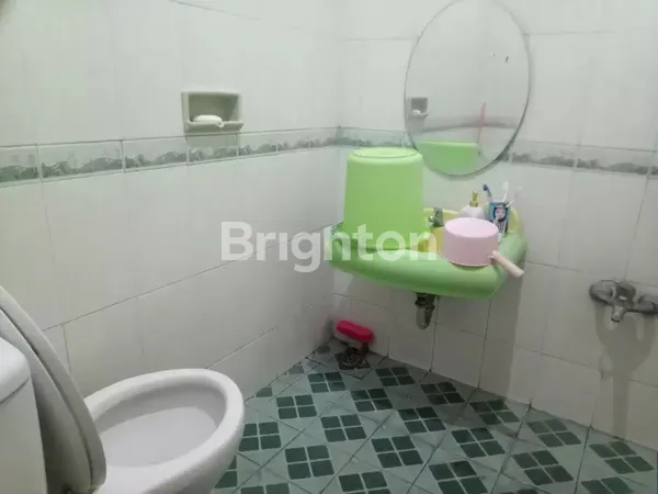 image RUMAH BENDUL MERISI DEKAT KE TENGAH KOTA, LOKASI STRATEIS, DEKAT MARGOREJO, DEKAT JEMURSARI  (5)