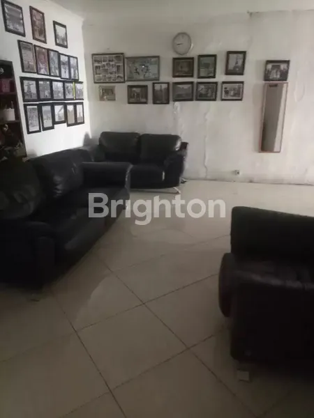 image RUMAH BENDUL MERISI DEKAT KE TENGAH KOTA, LOKASI STRATEIS, DEKAT MARGOREJO, DEKAT JEMURSARI  (6)