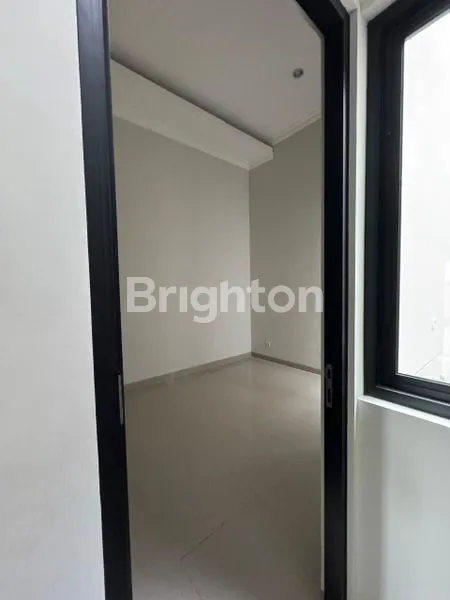 image RUMAH MODERN 2 LANTAI, LOKASI PREMIUM (6)