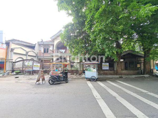 image RUMAH 0 JALAN RAYA KOMERSIAL RAYA MANUKAN TAMA SURABAYA BARAT (3)