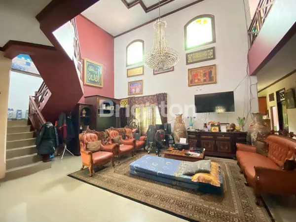 image RUMAH MEWAH LT 421M² DI TANJUNG BARAT (1)