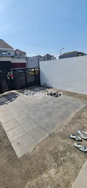 image RUMAH BARU GUNUNG ANYAR MODERN MEZANIN 1,5 LANTAI (2)