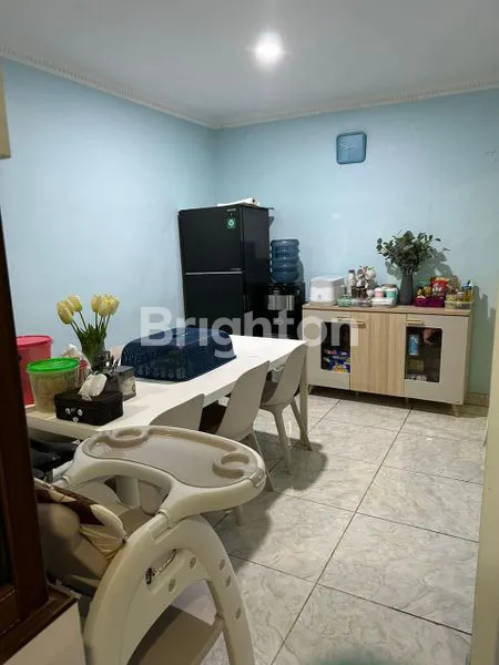 image RUMAH 3 LANTAI DI KEMANG PRATAMA – HARGA TERBAIK! JUAL RUMAH KEMANG PRATAMA - BEKASI (4)
