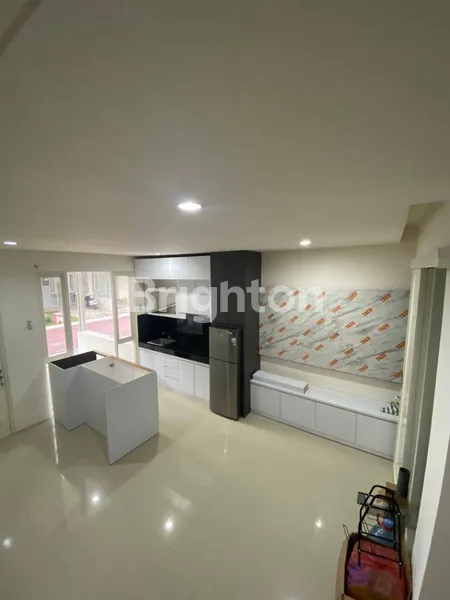 image RUMAH 2 LANTAI DIAN ISTANA BY OASIA SURABAYA BARAT  (3)