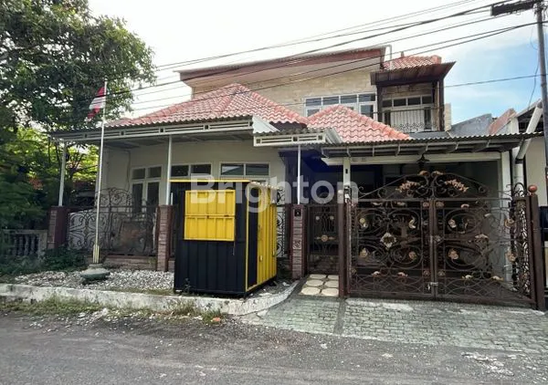 RUMAH 2 LANTAI SURABAYA TIMUR LOKASI STRATEGIS DEKAT MERR UPN SIER TRANSMART
