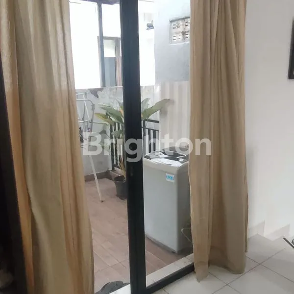 image RUMAH 2 LANTAI 3 KT DI CLUSTER THE SPRING (5)