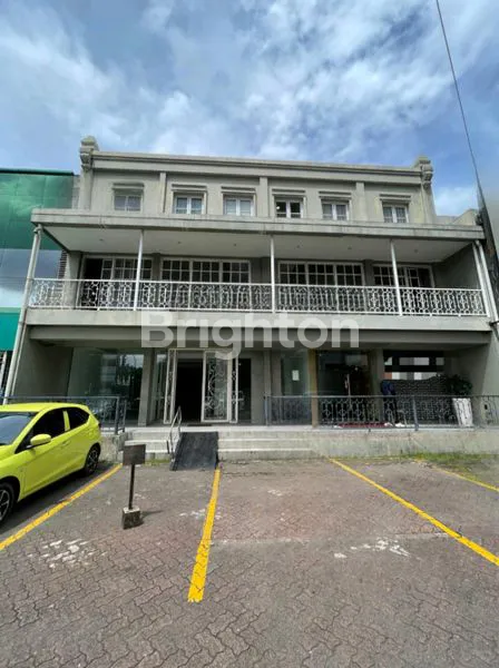 TEMPAT USAHA 1 LANTAI BANGUNAN MODERN KOMPLEK RUKO METRO PONDOK INDAH JAKARTA SELATAN