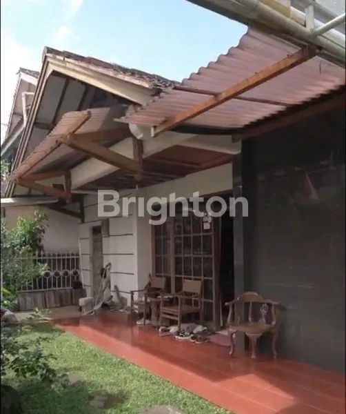 image RUMAH DI JALAN TURANGGA KOTA BANDUNG LUAS BISA UNTUK INVESTASI (8)