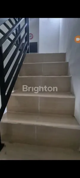 image WIYUNG, BABATAN PRATAMA, SURABAYA BARAT, RUMAH 2 LANTAI (4)