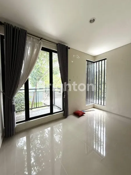 image  RUMAH DI NORTHWEST LAKE DEKAT BUKIT PALMA, DEKAT SEKOLAHAN CITRA BERKAT (4)
