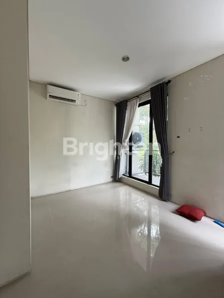 image  RUMAH DI NORTHWEST LAKE DEKAT BUKIT PALMA, DEKAT SEKOLAHAN CITRA BERKAT (5)