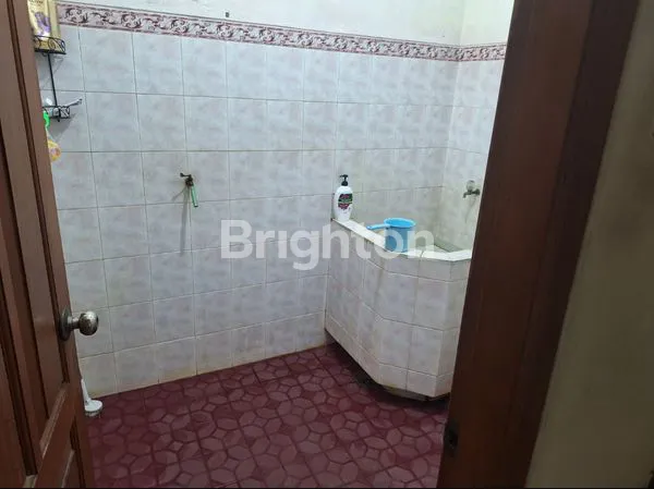 image RUMAH MEWAH 2 LANTAI DI KUTISARI, LT 384M² (7)