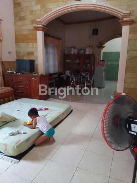 image RUMAH STRATEGIS, 4KT & GARASI 2 MOBIL (5)