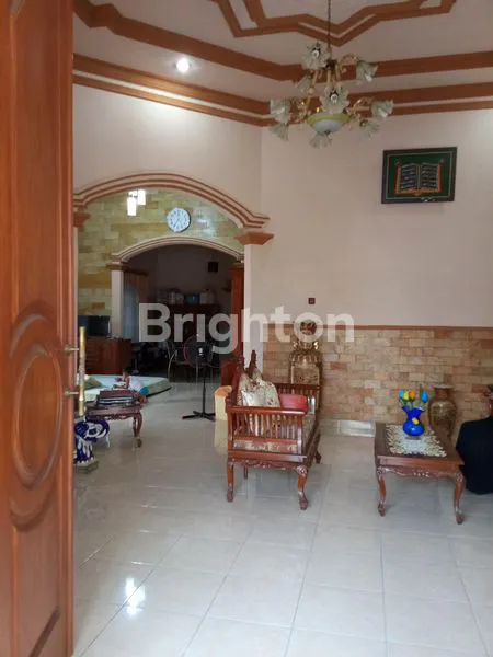 image RUMAH STRATEGIS, 4KT & GARASI 2 MOBIL (2)