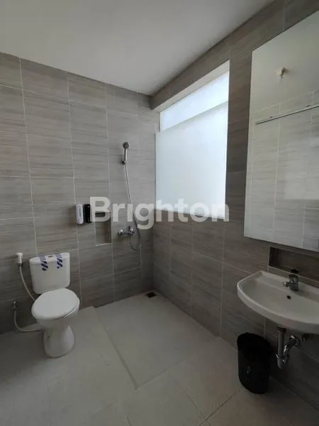 image RUMAH GRAND PAKUWON CLUSTER GLADSTONE 2 LANTAI WITH SMART DOOR LOCK  (5)