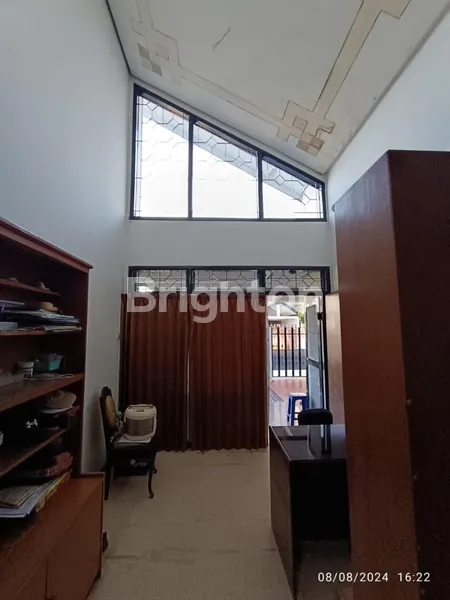 image RUMAH STRATEGIS DI MANYAR KERTOADI, ROW JALAN LEBAR (7)