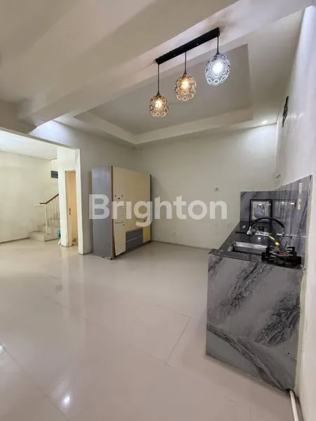 image RUMAH DI NORTHWEST LAKE DEKAT BUKIT PALMA, DEKAT SEKOLAHAN CITRA BERKAT (2)